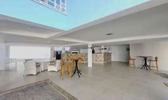 Imagem 4: Condomínio Pedras Douradas. Maravilhosa casa linear, em centro de terreno