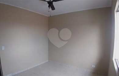 Imagem 6: Linda Casa em Condomínio com 3 Dormitórios!!