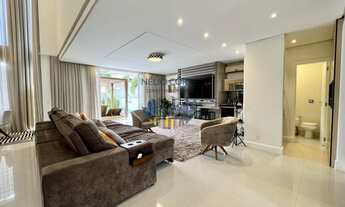 Imagem 5: Casa de condomínio para venda tem 336 metros quadrados com 4 quartos