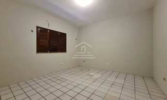 Imagem 6: Casa para venda tem 217 metros quadrados com 4 quartos em Planalto - Teresina - PI