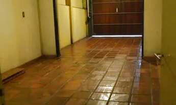 Imagem 3: Lindo Sobrado triplex com piscina, semi - geminado, entrada lateral, portão automático e i