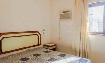 Imagem 7: Flat mobiliado com serviços com 1 amplo dormitório e sala com varanda no Jardins. Sem fiad