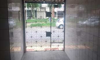 Imagem 5: Casas e terreno Casa com 2 dormitórios