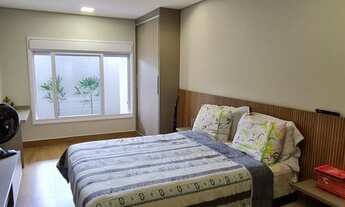 Imagem 3: Riquíssima em armários planejados 4 suítes todas com closet condomínio Vicente pires