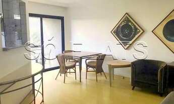 Imagem: Em frente ao Shopping Vila Olímpia, ótimo