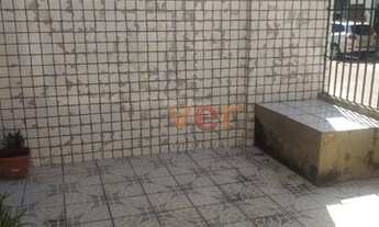 Imagem 2: Apartamento com 2 dormitórios para alugar, 70 m² por R$ 930,00/mês - Centro - Fortaleza/CE