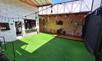 Imagem 4: Alípio de Melo, Casa Comercial, 240m², Localização Privilegiada, Estrutura p/ Restaurante!