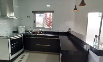 Imagem 7: Linda casa em condomínio na zona sul com 3 suítes e semi mobiliada