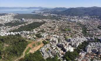 Imagem: Terrenos - Lotes - Padrão - Venda - Córrego