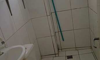 Imagem 6: Aluga se casa de fundos, sobrado parte de baixo 2 quartos , cozinha e banheiro