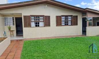 Imagem 2: Casa 03 quartos c/suíte, com amplo terreno, edícula 03 peças, no Santa Cândida em Curitiba