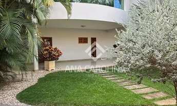 Imagem: Casa Espetacular à Venda no Coração do