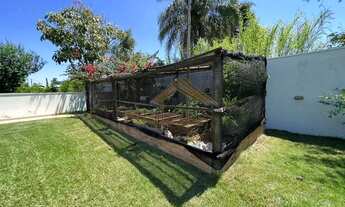 Imagem 10: Casa de condomínio térrea para venda, possui 1.300m² e 3 quartos