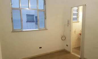 Imagem 2: Apartamento com 1 dormitório à venda, 38 m² por R$ 98.000,00 - Centro - Niterói/RJ