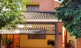 Imagem: Vende-se Casa Asobradada em bairro nobre