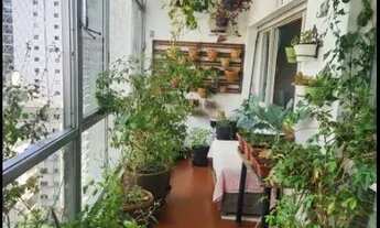 Imagem 3: Raridade na República: 101m² Reformados, Varanda e Muita Luz Natural