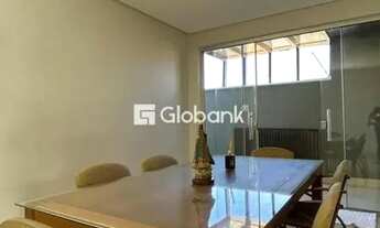 Imagem 7: Casa Residencial com 3 Quartos, 2 Suítes e Piscina em Bocaiúva Financiamento Disponível