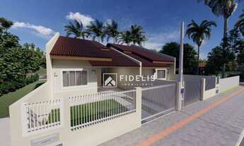 Imagem: Lindos geminados com espaço no terreno