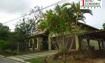 Imagem: Casa em Condomínio fechado, com trilha