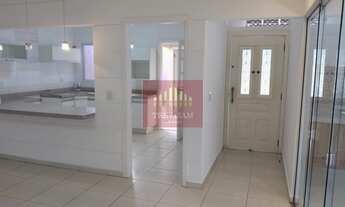 Imagem 5: Casa de condomínio para aluguel tem 200 metros quadrados com 3 quartos