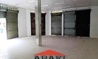 Imagem 3: Comercial ao lado da Estação Praça da Árvore