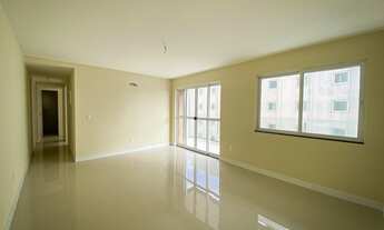 Imagem 2: Apartamento para venda com 98 metros quadrados com 2 quartos em Cavaleiros - Macaé/RJ