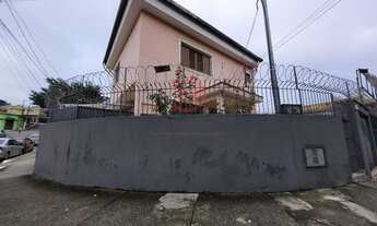 Imagem 2: Sobrado frontal na Avenida