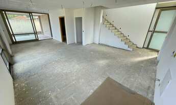 Imagem 2: Casa com 4 suítes em condomínio da Mata da Praia com estrutura completa