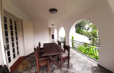 Imagem 3: LINDA CASA EM SANTA TERESA EM ÓTIMA LOCALIZAÇÃO - 405M2 COM 2 SUÍTES E 4 QUARTOS