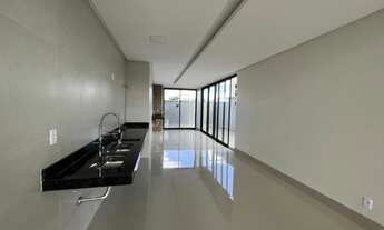 Imagem 5: Casa térrea Condomínio parque pinheiros Iluminação toda em ledÓtimo acabamento