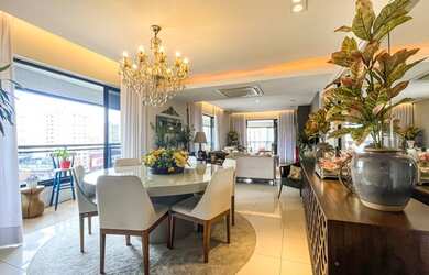 Imagem 3: Maison Unique, 198m², 3 suítes, 2 Vagas de Garagem, Umarizal Belém PA