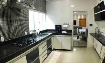 Imagem 3: Maravilhosa casa à venda no Joquei