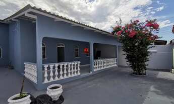 Imagem 3: Casa térrea com 3 quartos sendo 1 suíte, toda reformada no conjunto Juruá.Agende sua visit