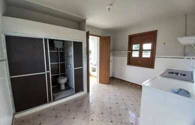 Imagem 5: Apto padrão de 2/4, na Tv. Castelo Branco