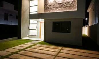 Imagem 3: Casa de condomínio para venda possui 185 metros quadrados com 4 quartos