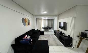 Imagem 2: Belo Apartamento na Ponta do Farol com 3 suítes com projetados// Varanda Integrada // 148m