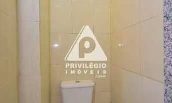 Imagem 6: 2 quartos, vaga na escritura, dependência completa no Humaitá!