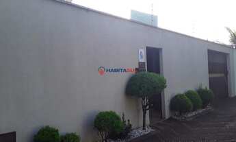 Imagem 2: Garagem coberta para 04 carros