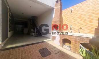 Imagem 2: Casa em Condomínio-LOCAÇÃO-Marechal Hermes-Rio de Janeiro-RJ