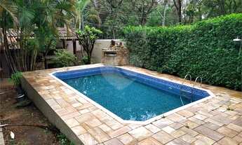 Imagem: Belíssima casa com quatro suítes, espaço