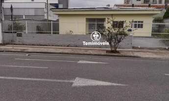 Imagem: Excelente e espaçosa casa comercial no