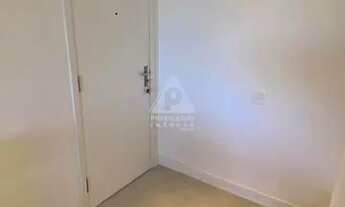 Imagem 2: Magnífico apartamento de 3 quartos (sendo um suíte), com 2 varandas, no Jardim Botânico