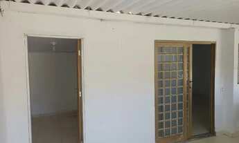 Imagem 2: CASA SETOR UNIÃO 4 QUARTOS SENDO 1 SUÍTE RUA LARGA PROX AVENIDA T-9 SUPERMERCADO CARREFOU