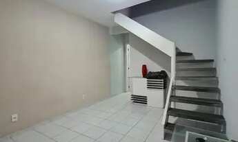 Imagem 3: Alugo village mobiliado com suíte e closet