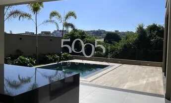 Imagem 4: Casa disponível para locação no Condomínio Saint Paul, com 388m² de área construída e 411