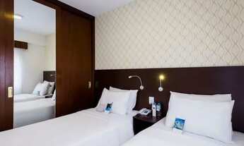 Imagem 7: Flat na Rua Funchal totalmente mobiliado, com cozinha completa para locação. Sem burocraci