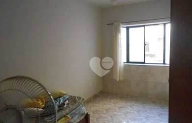 Imagem 6: Casa duplex em condomínio, aceita permuta, com sala, varanda, 2 quartos(1 suíte), vaga, à