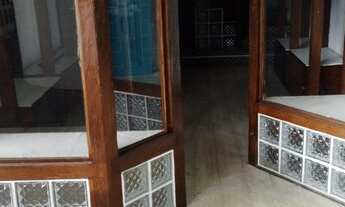 Imagem: Alugo Loja em Brotas!