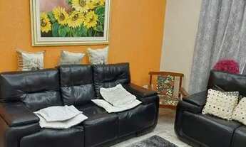 Imagem 2: Casa para venda tem 235 metros quadrados com 3 quartos em São Gabriel - Belo Horizonte - M