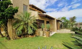 Imagem 2: Elegance Imóveis: Elegante sobrado na praia de Remanso, próximo ao mar